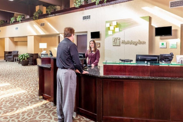 Holiday Inn Chicago North - Gurnee image 20