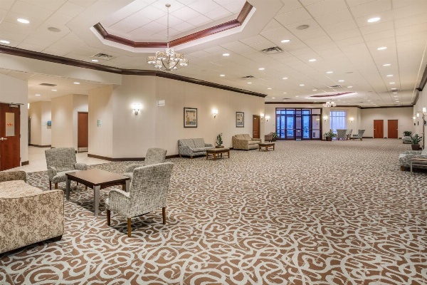 Holiday Inn Chicago North - Gurnee image 7